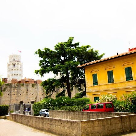 Innpisarentals 2- Pisa Books & Tower Apartment Екстер'єр фото