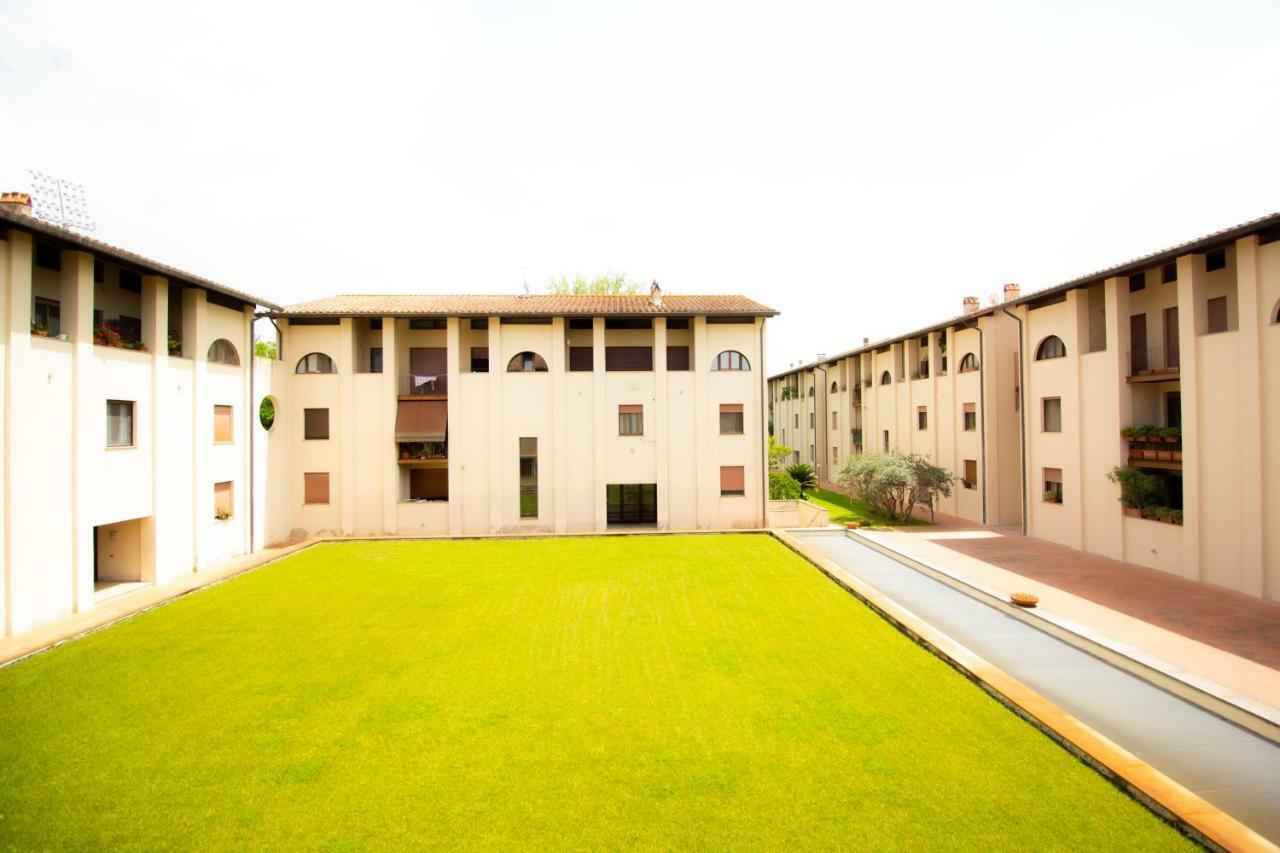 Innpisarentals 2- Pisa Books & Tower Apartment Екстер'єр фото